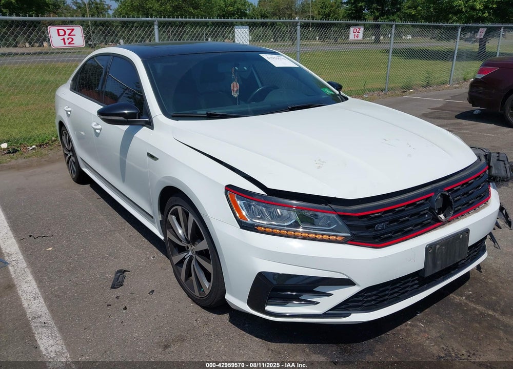 2018 VOLKSWAGEN PASSAT VIN: 1VWJM7A36JC027341