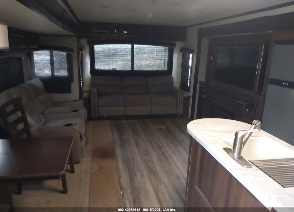 2019 JAYCO JAY FLIGHT 34 RSBS VIN: 1UJBJ0BT0K1T20316