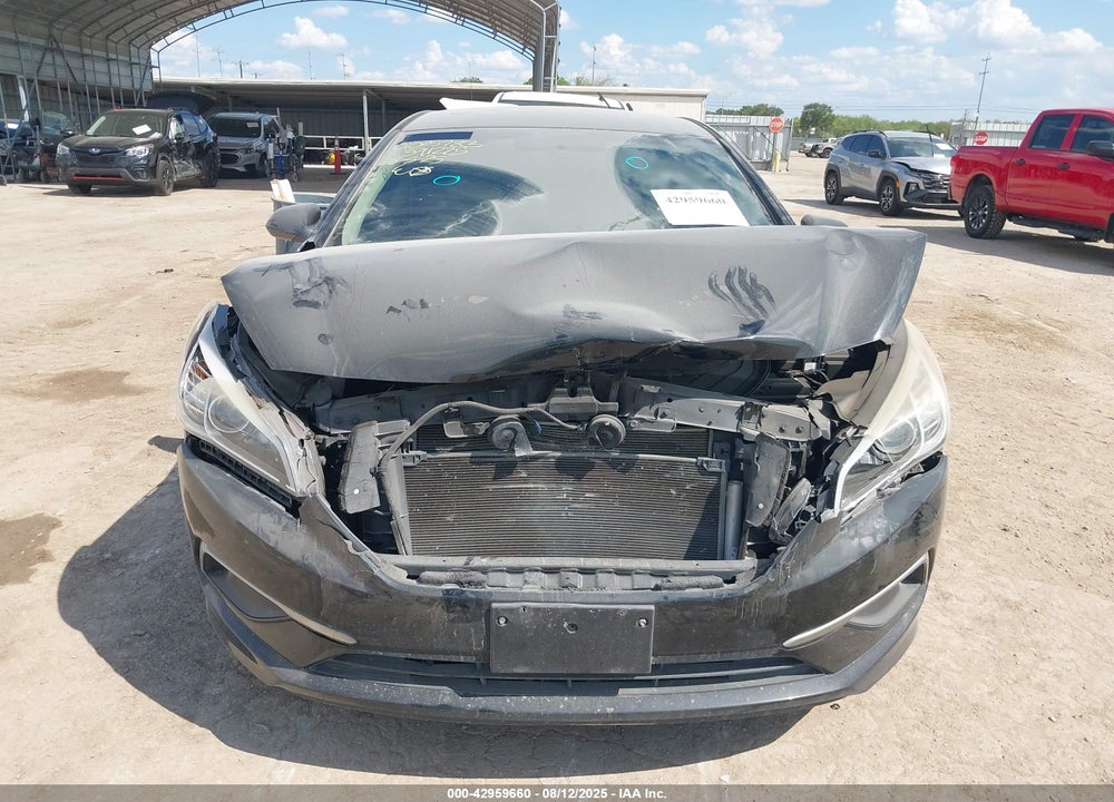 2016 HYUNDAI SONATA VIN: 5NPE24AF4GH391225