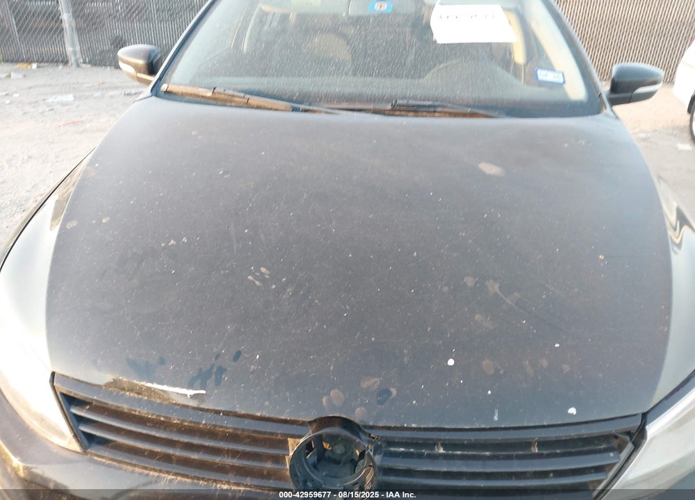 2012 VOLKSWAGEN JETTA VIN: 3VWDX7AJ8CM105056