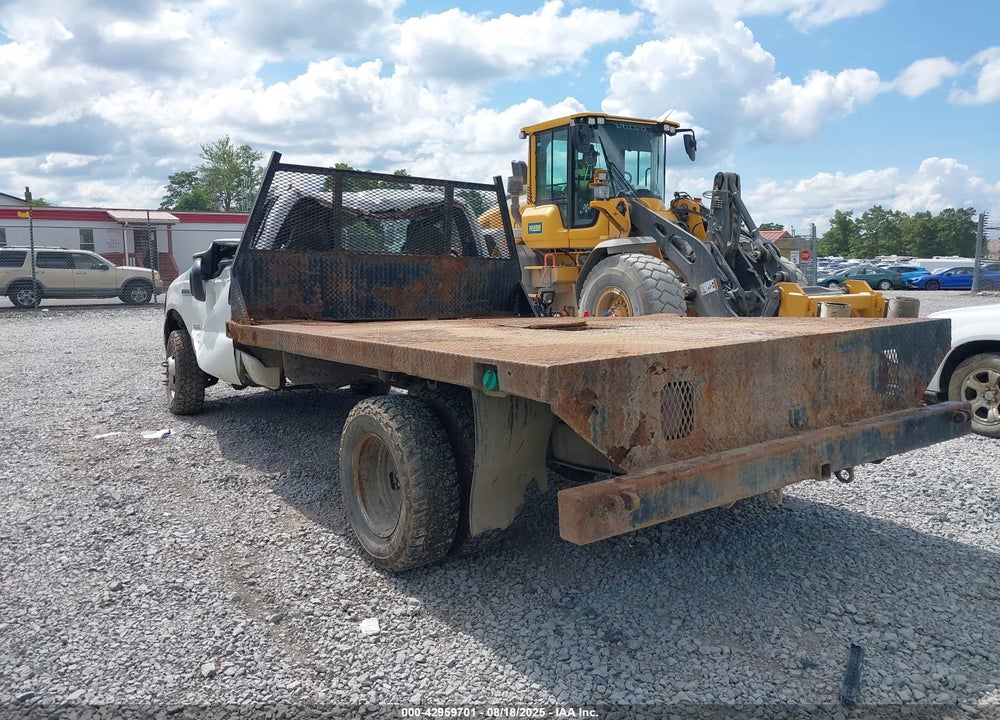 2007 FORD F-350 CHASSIS VIN: 1FDWF37P57EA20640