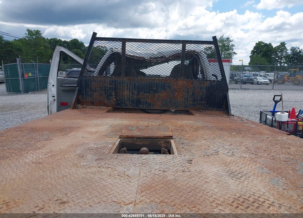 2007 FORD F-350 CHASSIS VIN: 1FDWF37P57EA20640