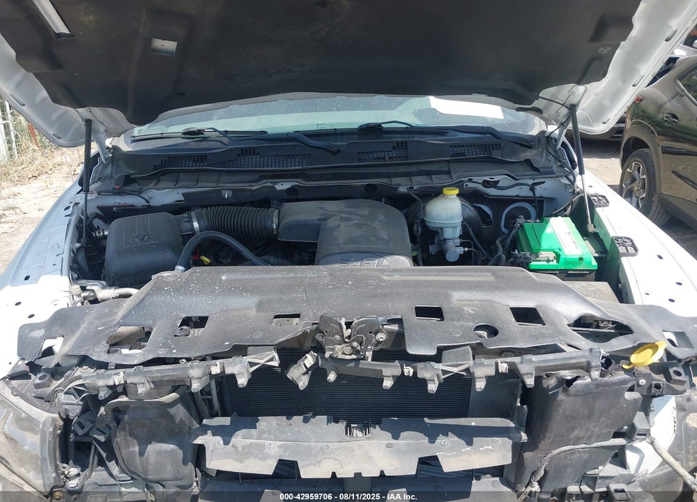 2015 RAM 1500 VIN: 1C6RR7FG5FS605520