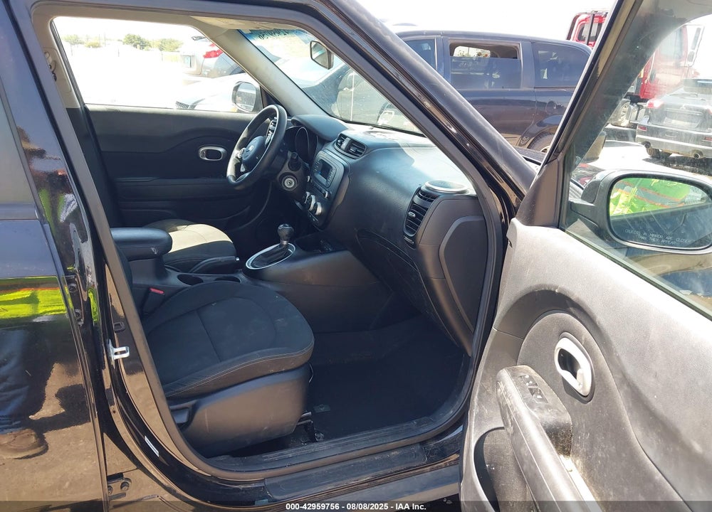 2014 KIA SOUL VIN: KNDJN2A29E7050220