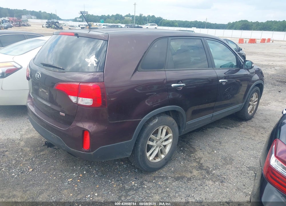 2015 KIA SORENTO VIN: 5XYKT3A62FG585798