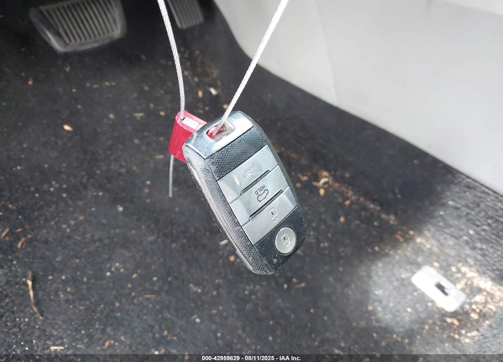 2019 KIA NIRO PLUG-IN HYBRID LX VIN: KNDCM3LD4K5237579
