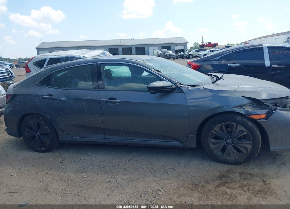 2018 HONDA CIVIC VIN: SHHFK7H58JU215110