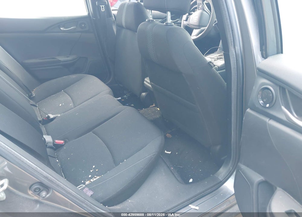2018 HONDA CIVIC VIN: SHHFK7H58JU215110