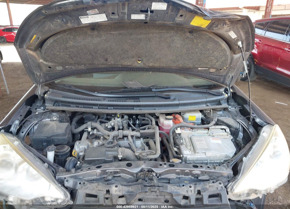 2013 TOYOTA PRIUS C VIN: JTDKDTB38D1053549