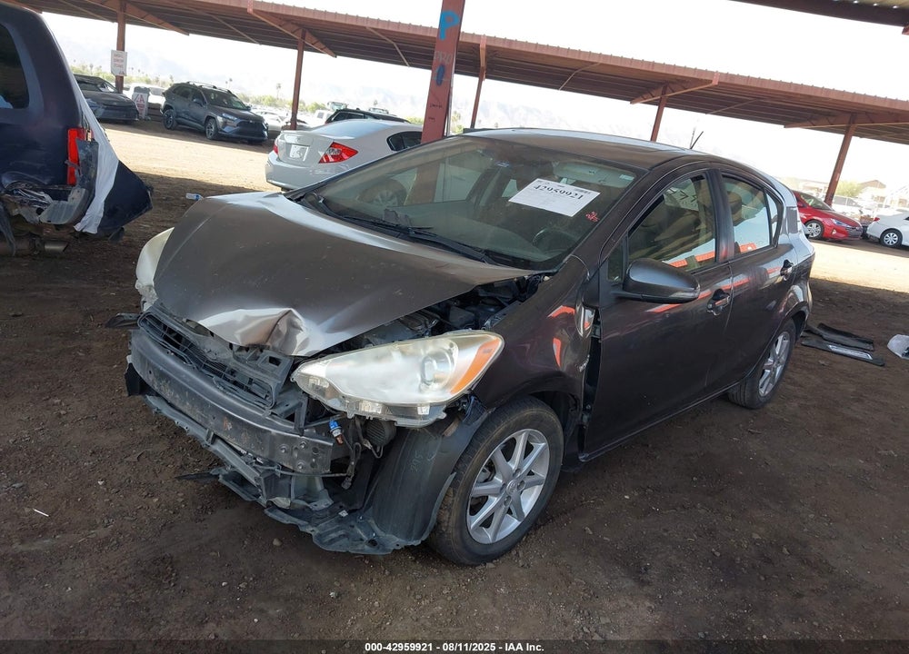 2013 TOYOTA PRIUS C VIN: JTDKDTB38D1053549