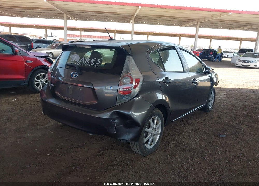 2013 TOYOTA PRIUS C VIN: JTDKDTB38D1053549