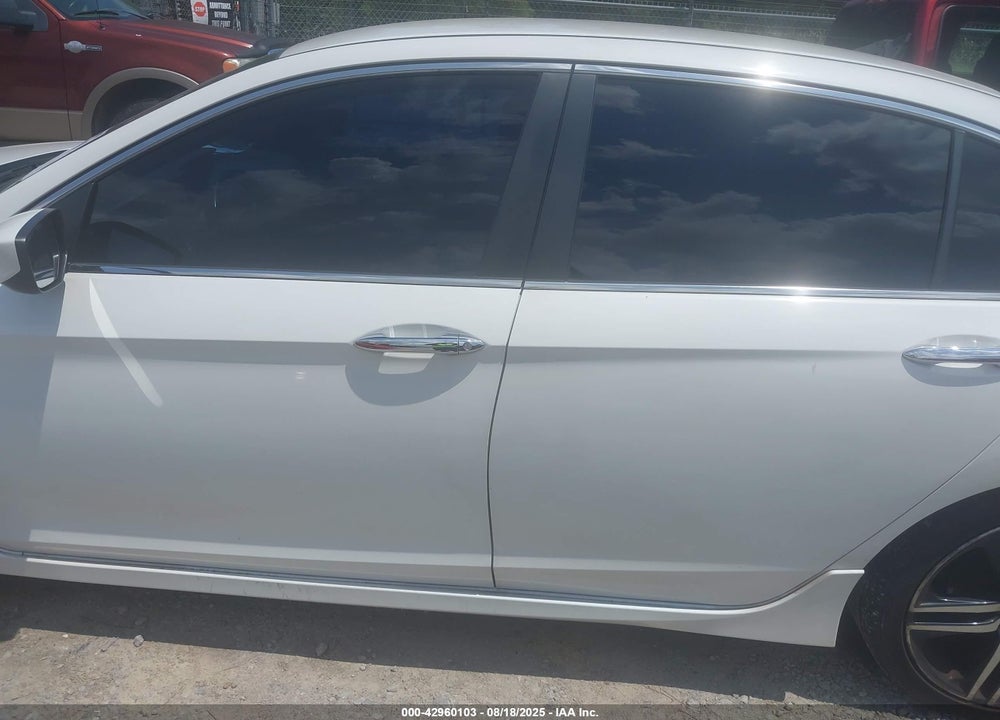 2016 HONDA ACCORD VIN: 1HGCR2F53GA097427
