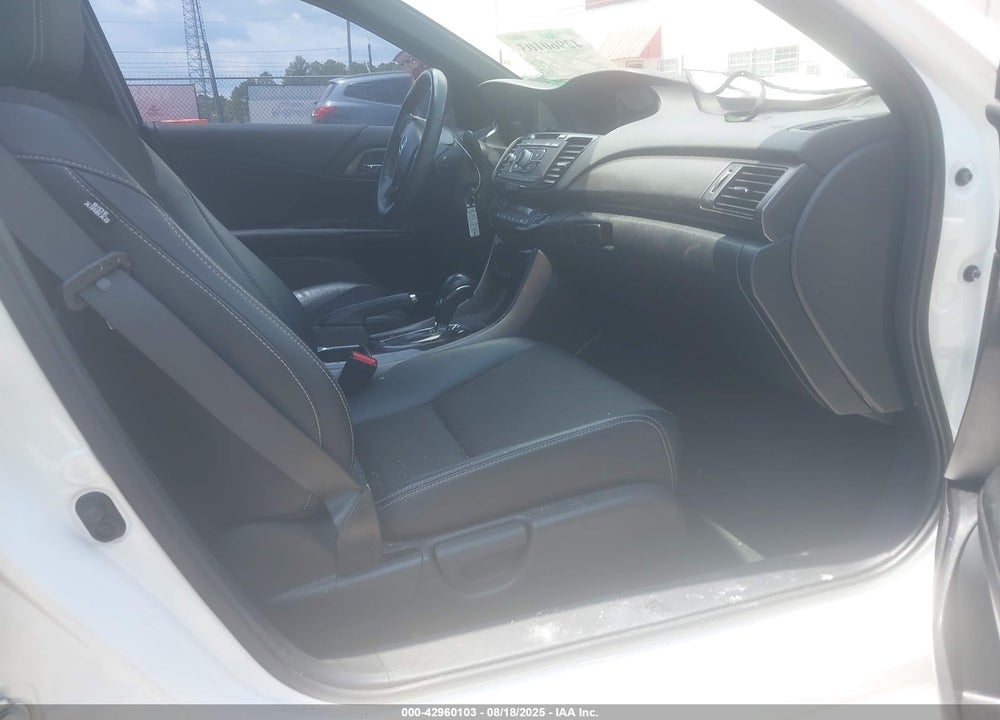 2016 HONDA ACCORD VIN: 1HGCR2F53GA097427