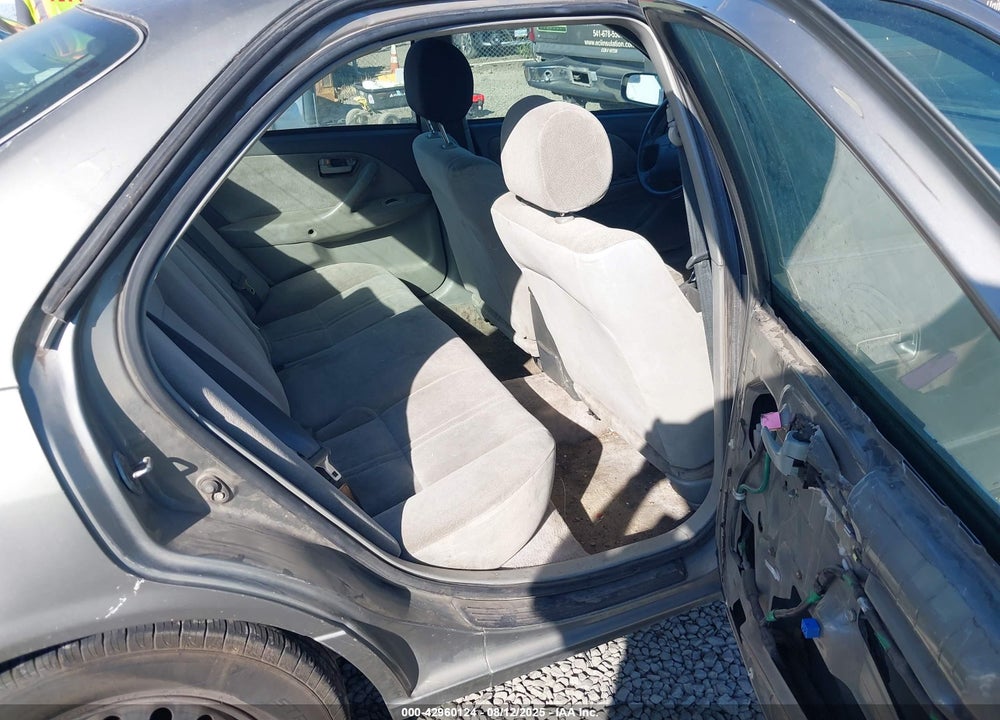 1999 TOYOTA CAMRY CE VIN: 4T1BG22K5XU532230