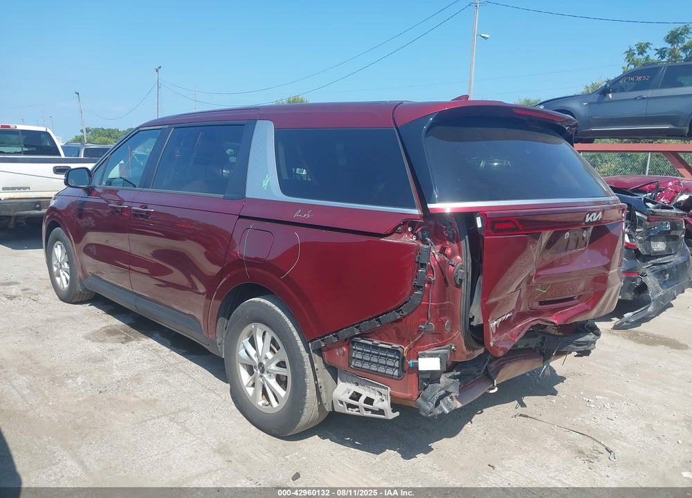2023 KIA CARNIVAL MPV LX SEAT PACKAGE VIN: KNDNB4H39P6263942