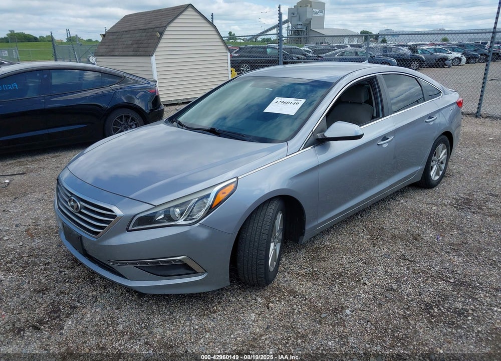 2015 HYUNDAI SONATA VIN: 5NPE24AF4FH138047