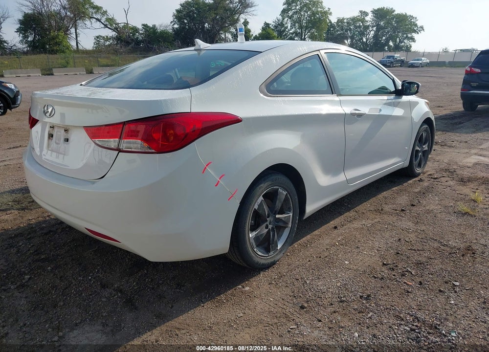 2013 HYUNDAI ELANTRA VIN: KMHDH6AE0DU014112