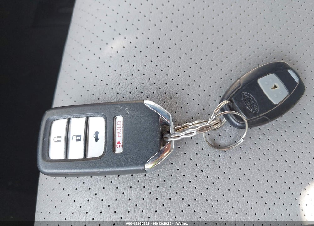 2013 HONDA ACCORD VIN: 1HGCR2F84DA273875