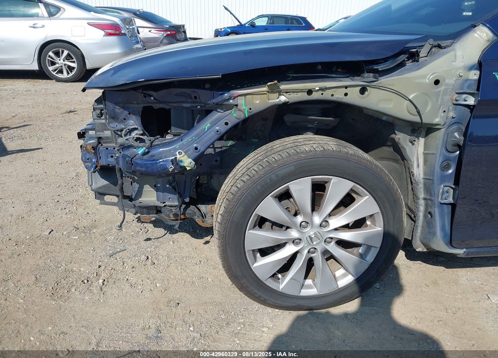 2013 HONDA ACCORD VIN: 1HGCR2F84DA273875
