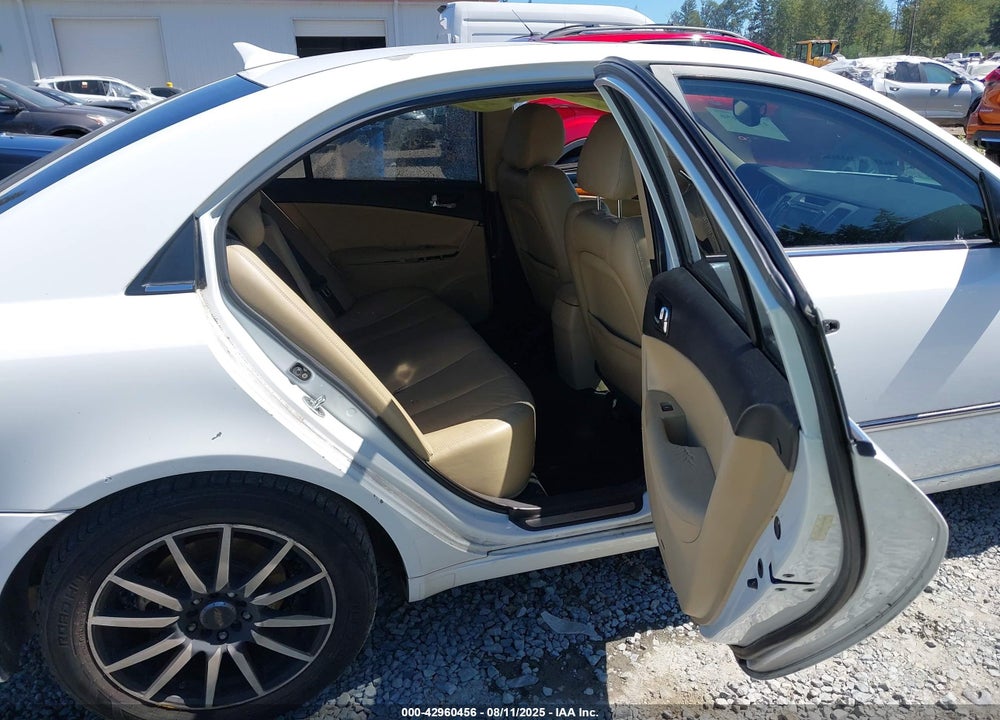 2010 HYUNDAI SONATA VIN: 5NPEU4AF1AH654773