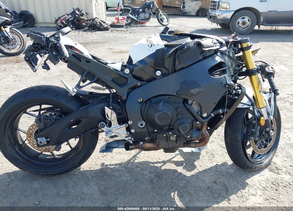 2025 HONDA CBR1000 RA VIN: JH2SC7755SK800009