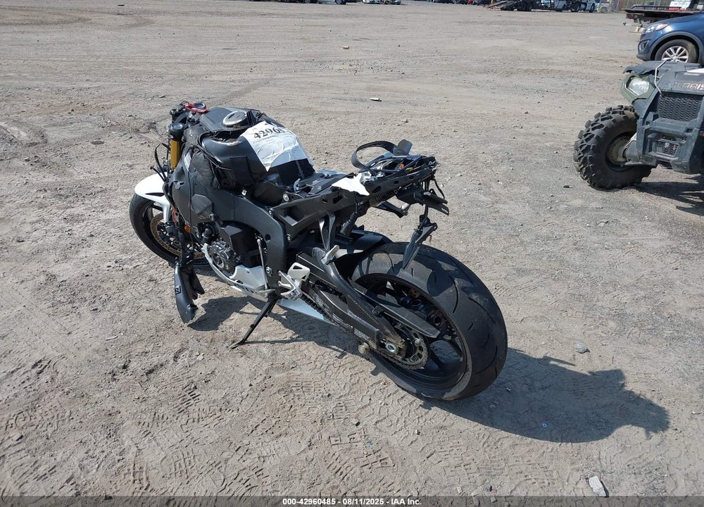 2025 HONDA CBR1000 RA VIN: JH2SC7755SK800009
