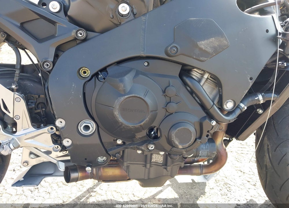 2025 HONDA CBR1000 RA VIN: JH2SC7755SK800009