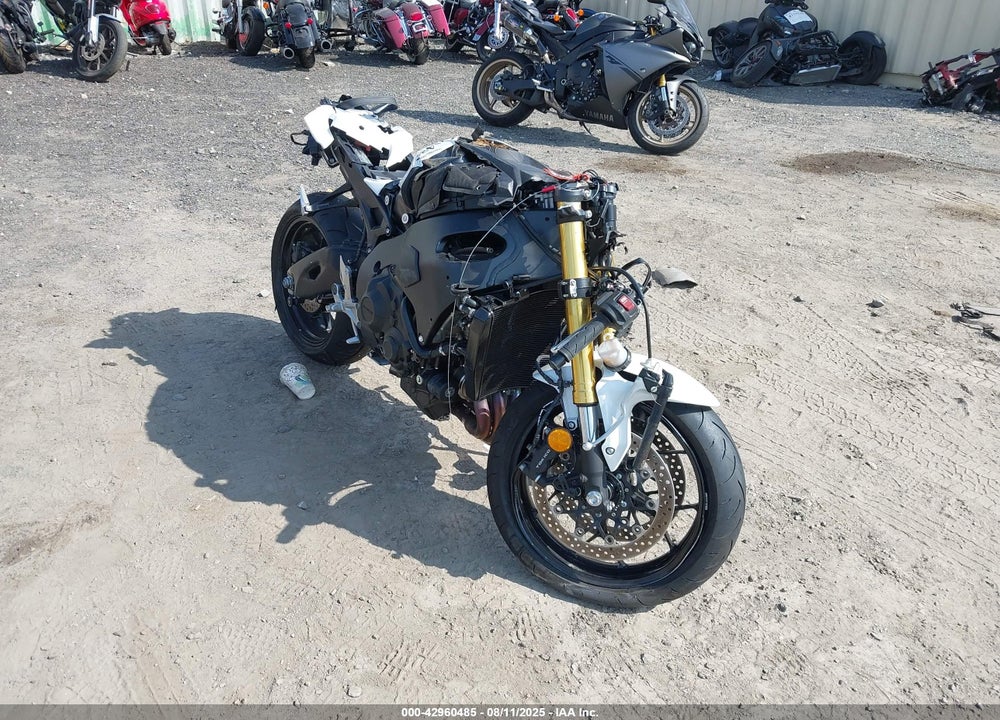 2025 HONDA CBR1000 RA VIN: JH2SC7755SK800009
