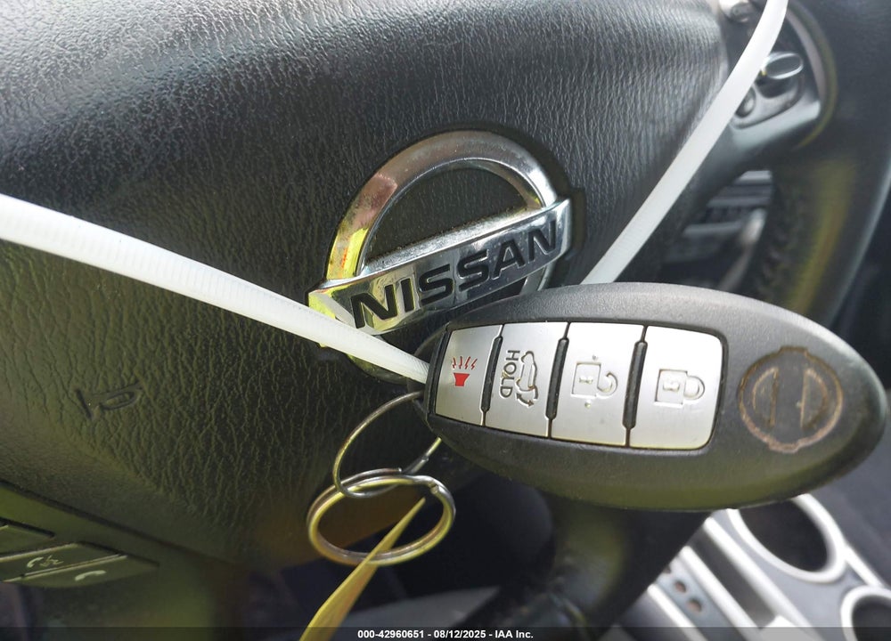 2014 NISSAN PATHFINDER VIN: 5N1AR2MM4EC717117
