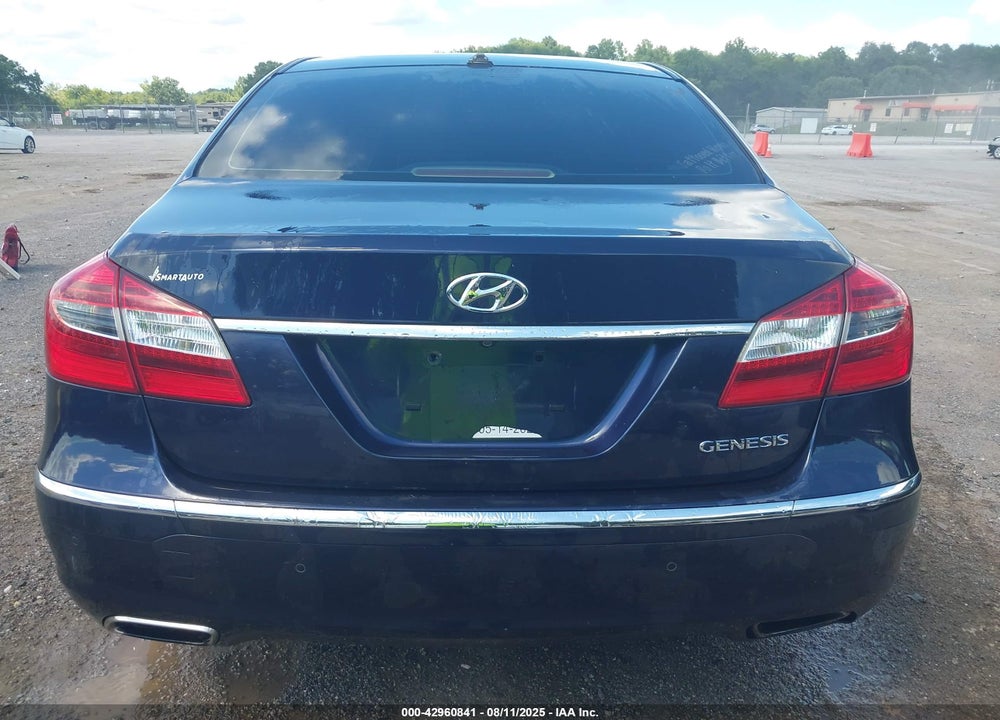 2013 HYUNDAI GENESIS VIN: KMHGC4DD2DU224729