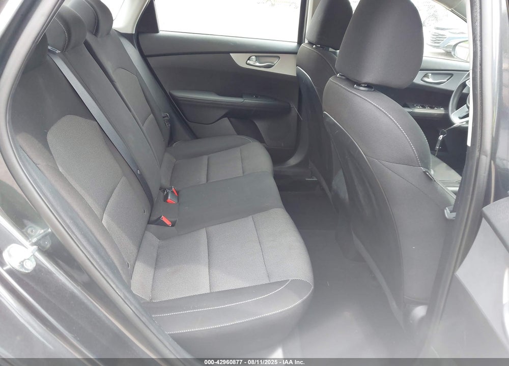 2023 KIA FORTE LXS VIN: 3KPF24AD0PE643074