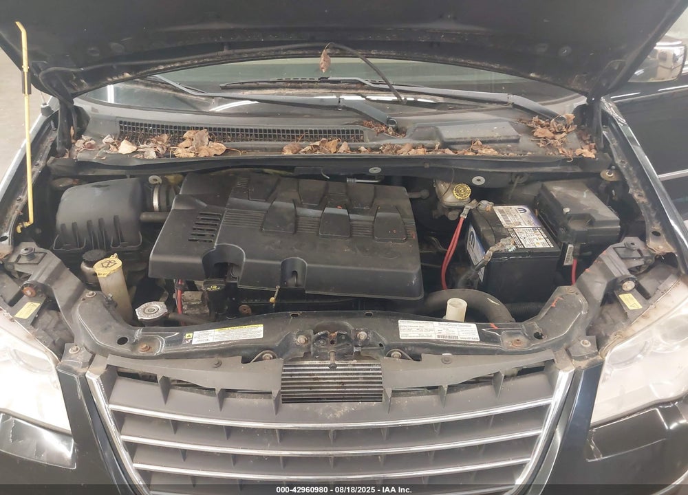 2008 CHRYSLER TOWN & COUNTRY LIMITED VIN: 2A8HR64X48R662015