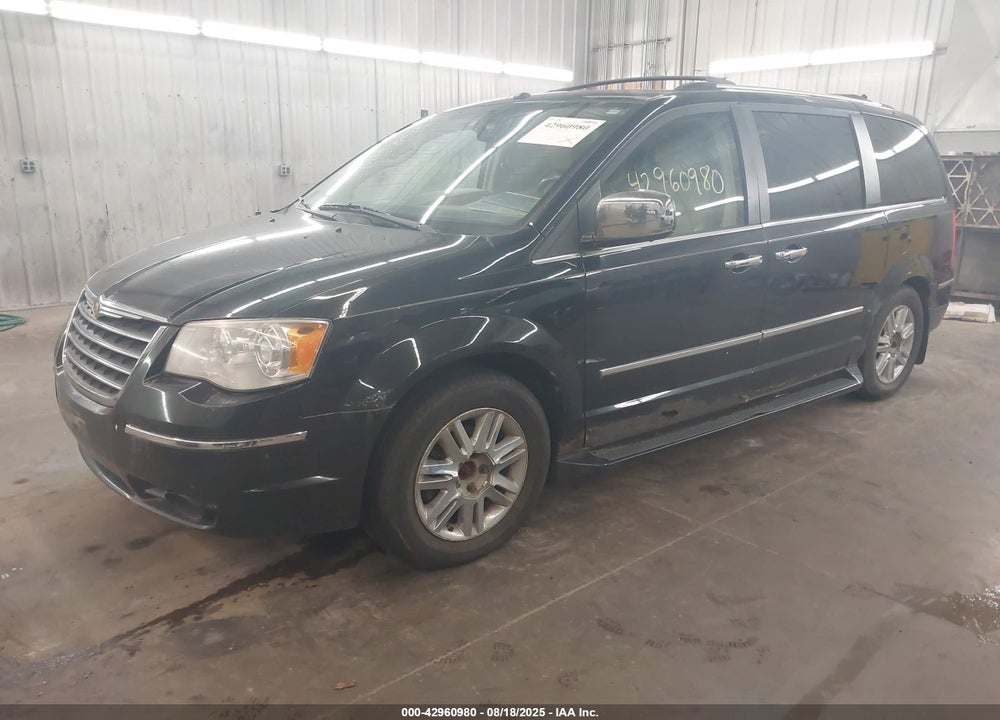 2008 CHRYSLER TOWN & COUNTRY LIMITED VIN: 2A8HR64X48R662015