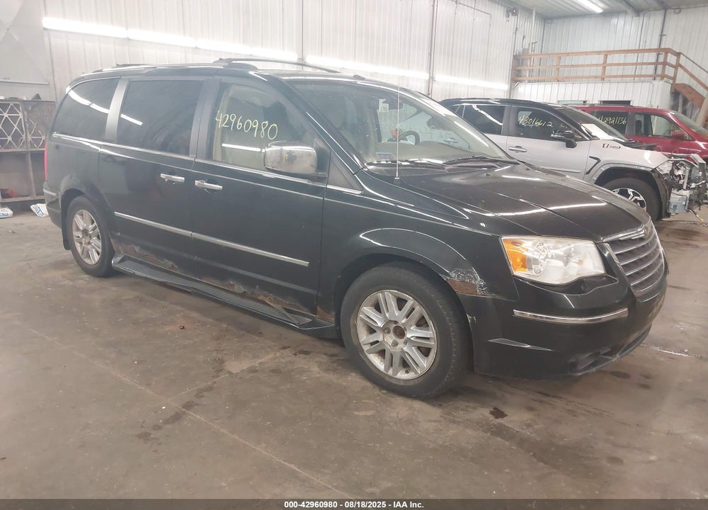 2008 CHRYSLER TOWN & COUNTRY LIMITED VIN: 2A8HR64X48R662015