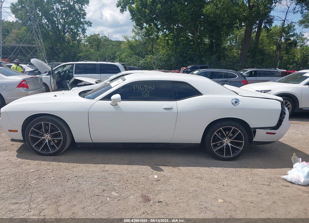 2014 DODGE CHALLENGER VIN: 2C3CDYAG5EH196844