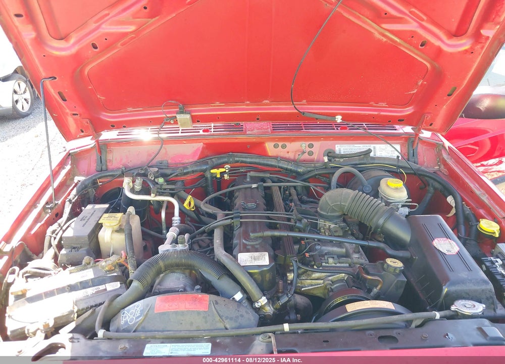 1998 JEEP CHEROKEE CLASSIC/SPORT VIN: 1J4FJ68S8WL279473