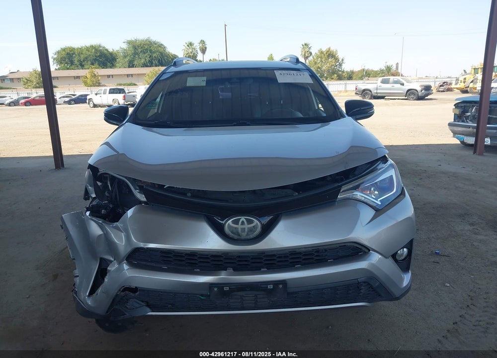 2018 TOYOTA RAV4 VIN: JTMNFREV4JJ164182