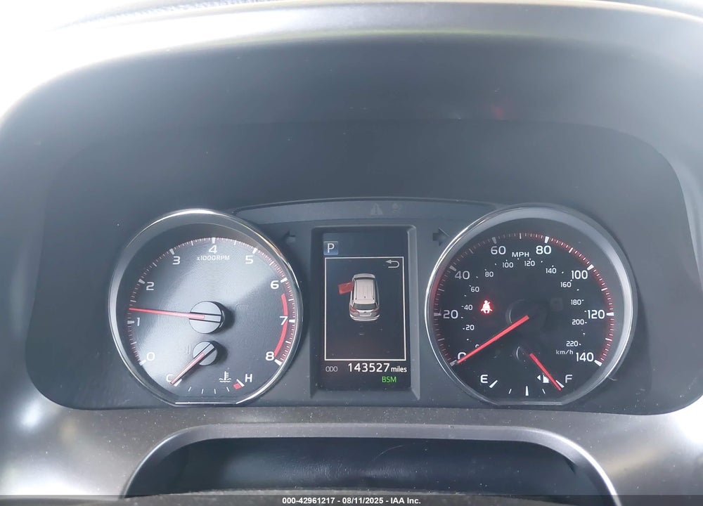 2018 TOYOTA RAV4 VIN: JTMNFREV4JJ164182