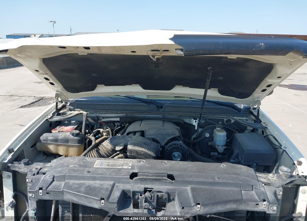 2009 CHEVROLET TAHOE LTZ VIN: 1GNFK33029R298133
