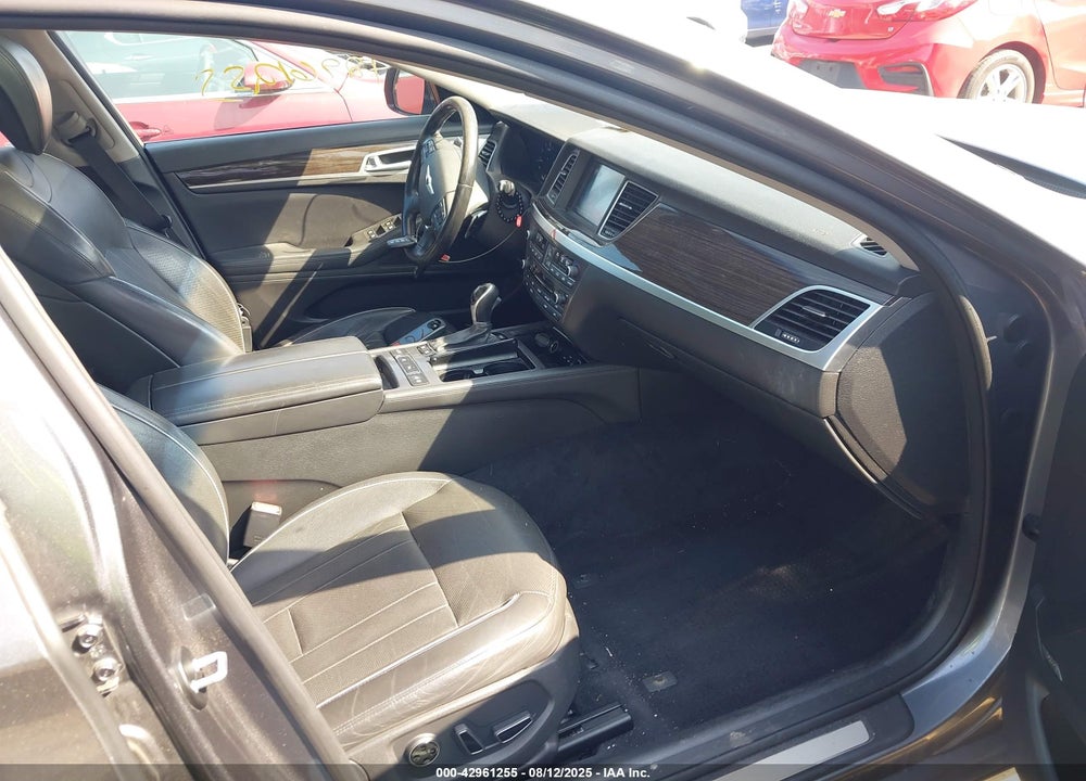 2015 HYUNDAI GENESIS VIN: KMHGN4JE7FU068908