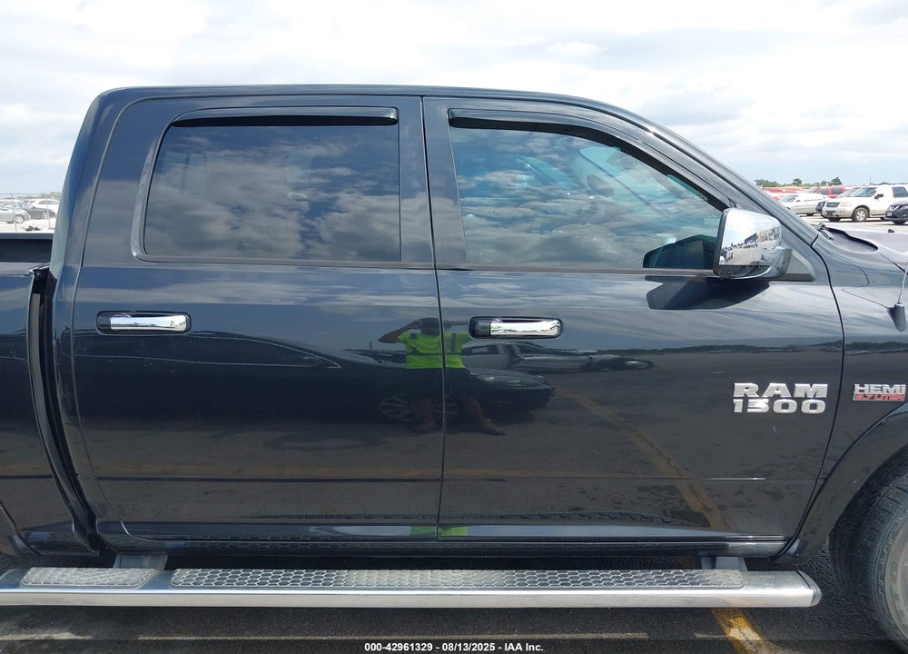 2016 RAM 1500 VIN: 1C6RR6NT3GS155201