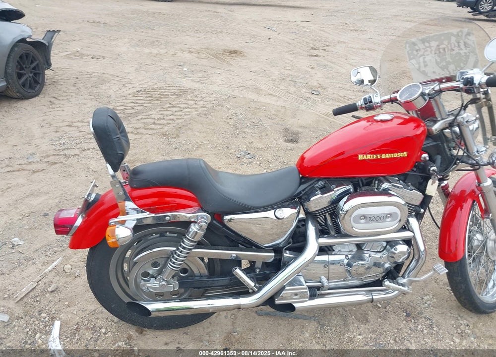 2000 HARLEY-DAVIDSON XL1200 C VIN: 1HD1CGP1XYK133611
