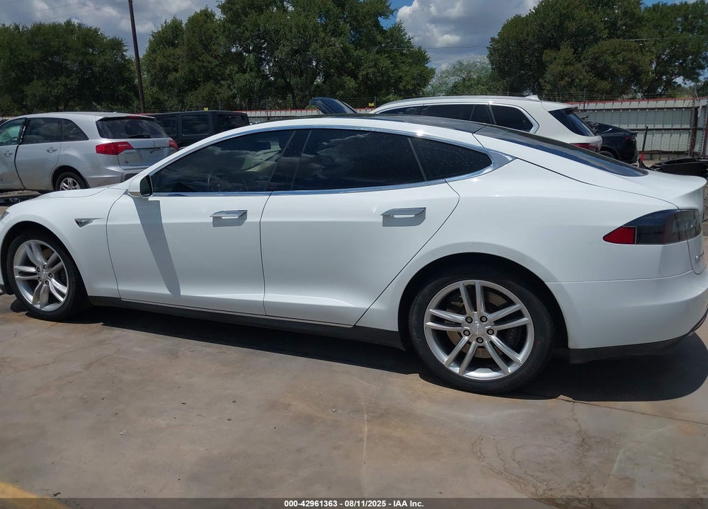 2013 TESLA MODEL S VIN: 5YJSA1AC5DFP12158