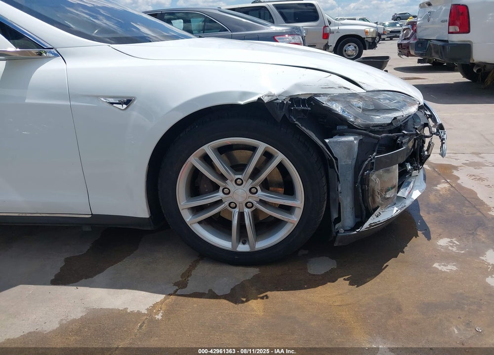 2013 TESLA MODEL S VIN: 5YJSA1AC5DFP12158