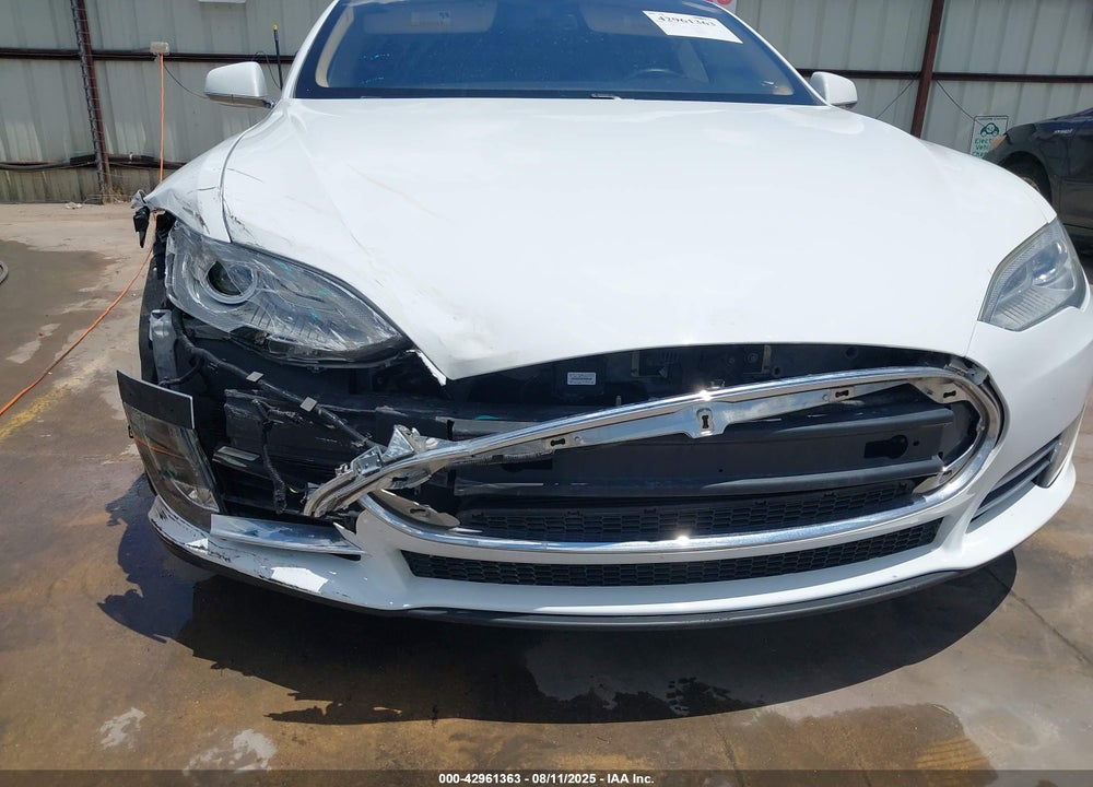 2013 TESLA MODEL S VIN: 5YJSA1AC5DFP12158