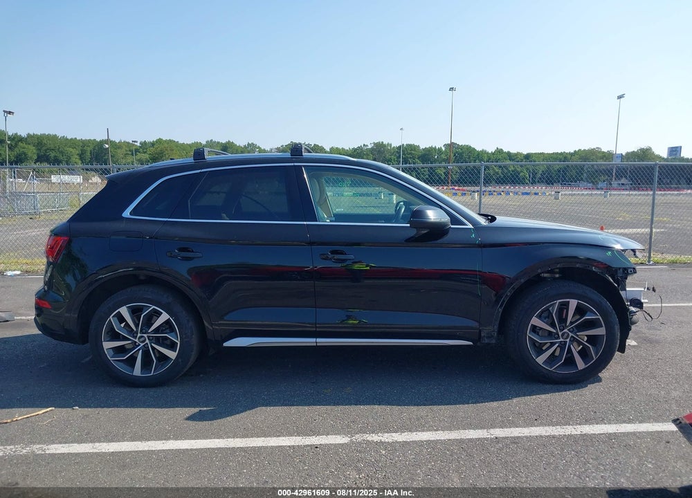 2021 AUDI Q5 VIN: WA1BAAFY7M2015589