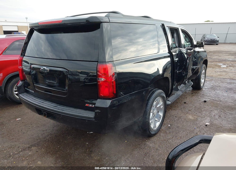2017 CHEVROLET SUBURBAN VIN: 1GNSKHKCXHR250501
