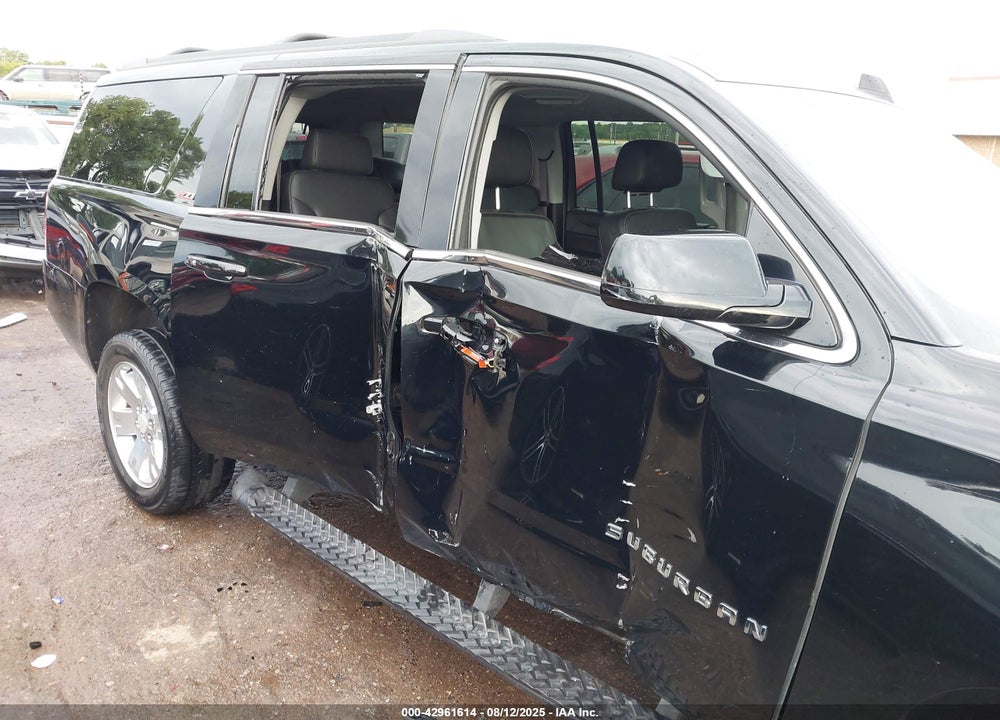 2017 CHEVROLET SUBURBAN VIN: 1GNSKHKCXHR250501