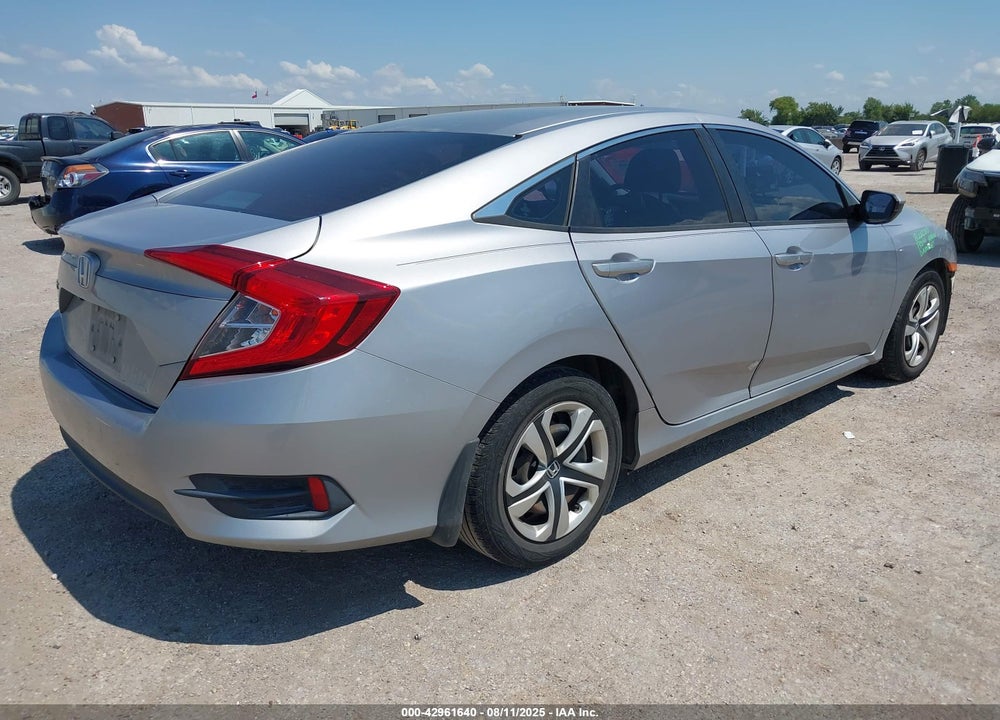2018 HONDA CIVIC VIN: 2HGFC2F52JH527228