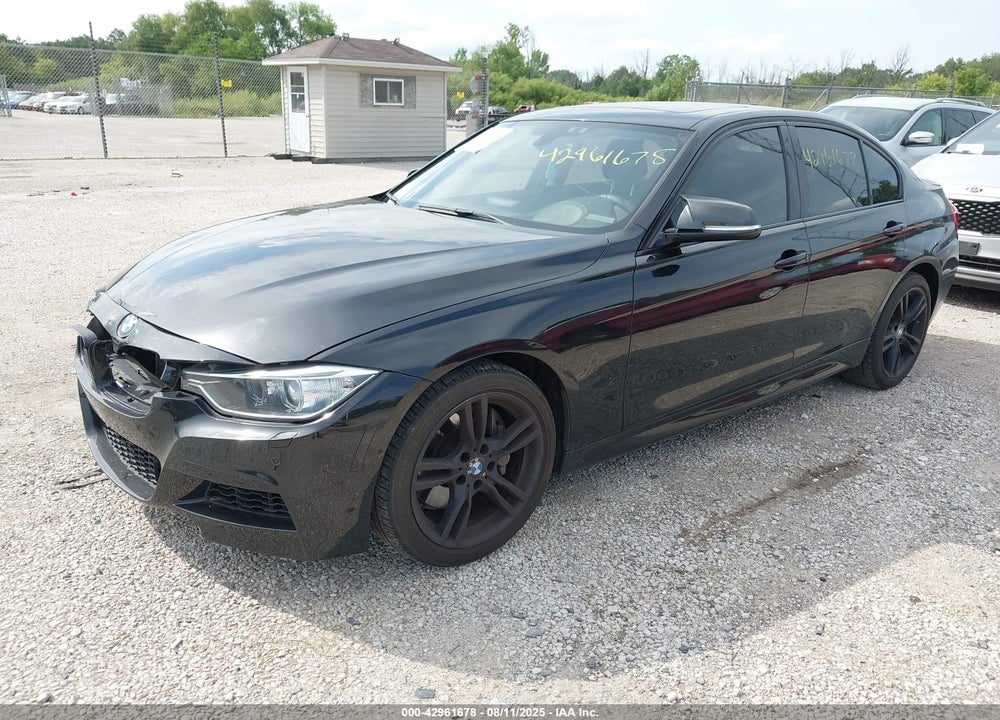 2013 BMW 3 SERIES VIN: WBA3B9G59DNR90228